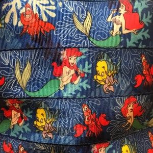 Harveys Seatbelt Disney Little Mermaid Park Hopper